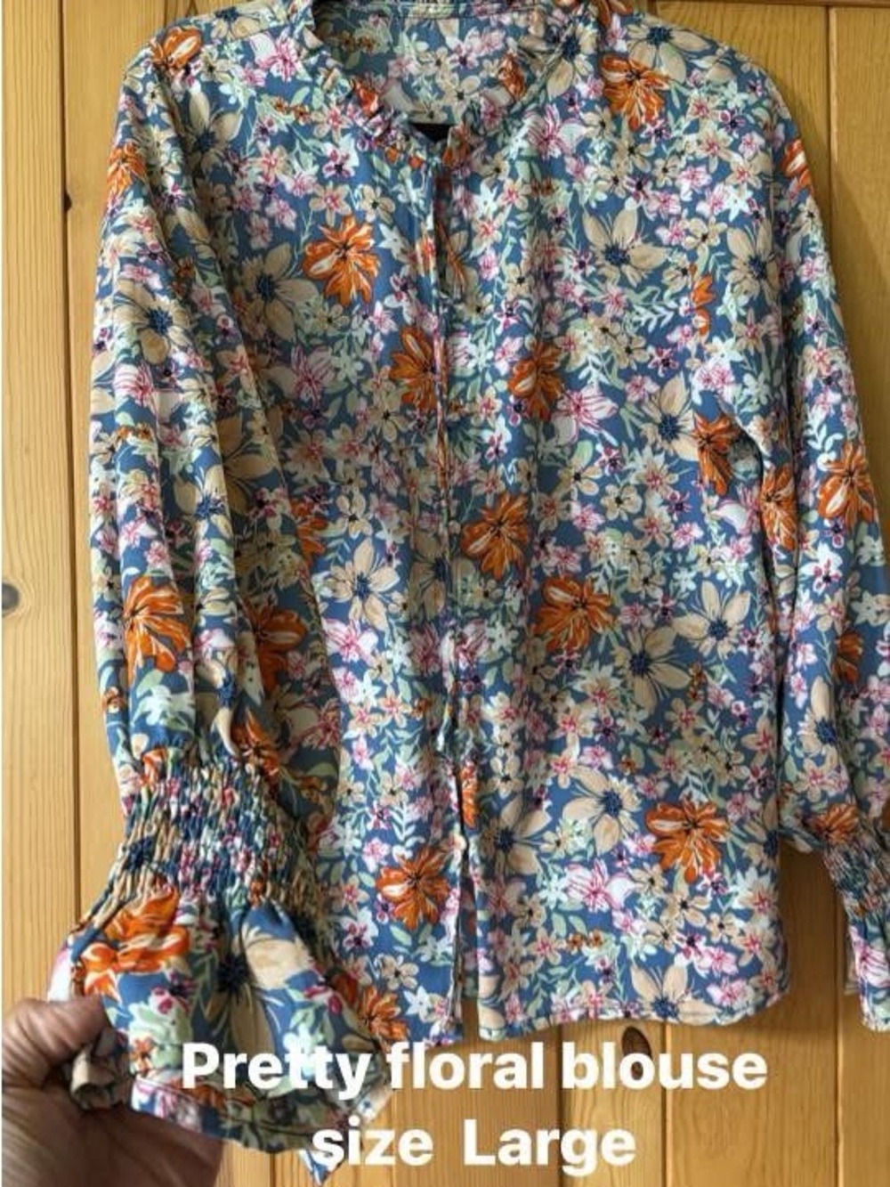 Women's Blue Floral Button-Front Blouse